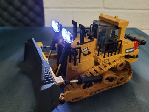 Trattore tipo pista - 9ch, r/c