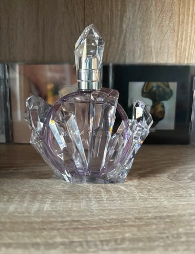 Ariana grande m - ariana,