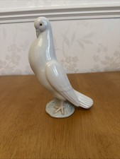 Nao Lladro Dove Figure