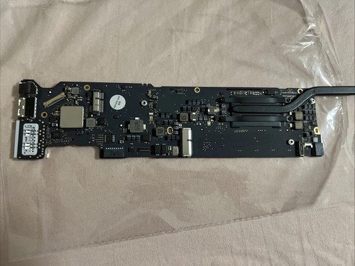Apple macbook air a1466 - 13”,