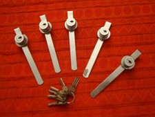 LOTTO 5 CHIUSURE LUCCHETTI SERRATURE X VETRINA NEGOZIO ESERCIZIO COMMERCIALE