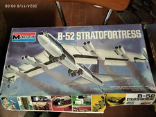 MONOGRAM 1/72 - B-52