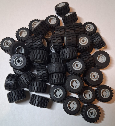 Lego lotto 44 battistrada - b-1,