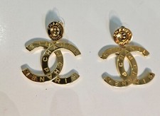 Chanel logo button style - cc,