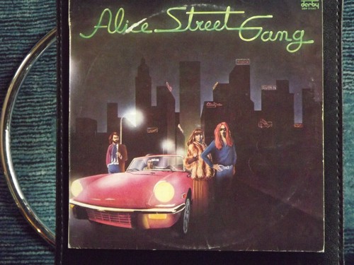 Alice street gang - street, "omonimo"