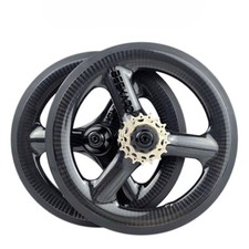 Set ruote in fibra di carbonio