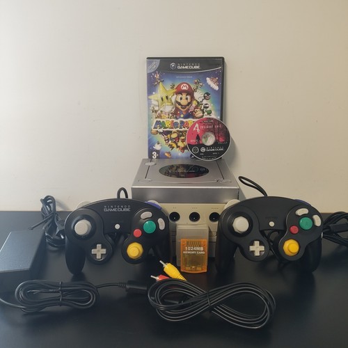 Nintendo gamecube console 2 - gamecube,