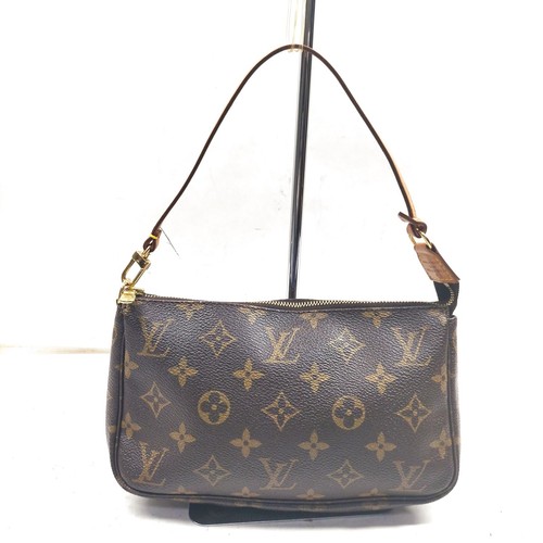 Louis vuitton pochette - lv,