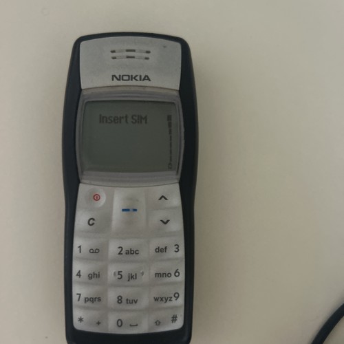 Nokia 1100 cellulare vintage