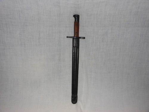 Carcano rifle bayonet - ww,