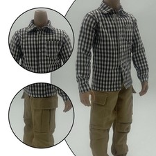 Vestiti e pantaloni in scala