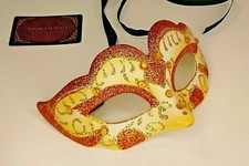ORANGE Elegance Mask of