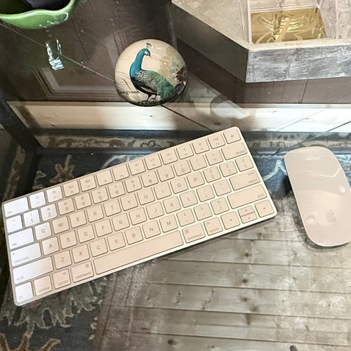 Apple magic keyboard - magic,