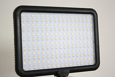 Faretto Luce Led Tycka fotocamera reflex videocamera 3200K - 5600K con batteria