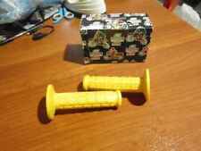 COPPIA MANOPOLE GIALLE CEMOTO ART. 226  MOTO SCOOTER MOTOCICLETTA 125 MM MAI USA