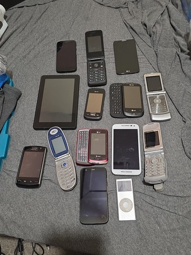 Vecchi telefoni
