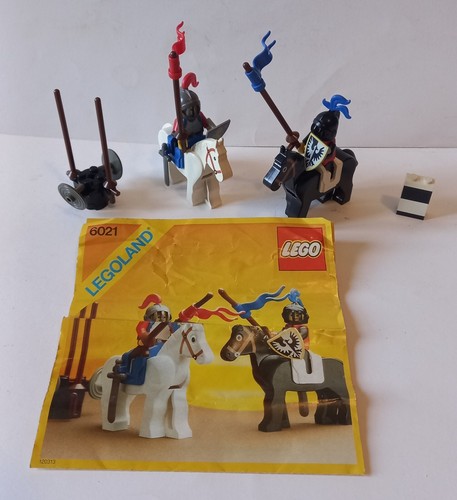 Lego 6021 jousting - lego,