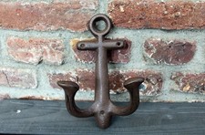 Gancio da parete ancora