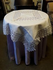 Tovaglia quadrata 'Schiffli'