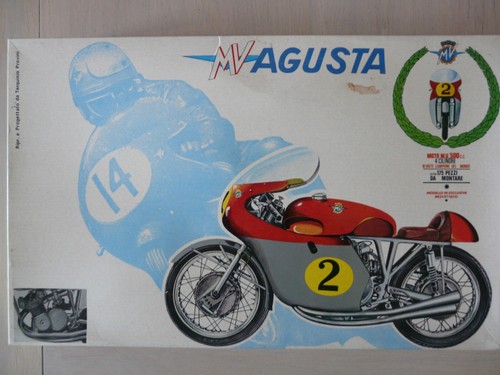 Maquette moto protar - 1/9, ref
