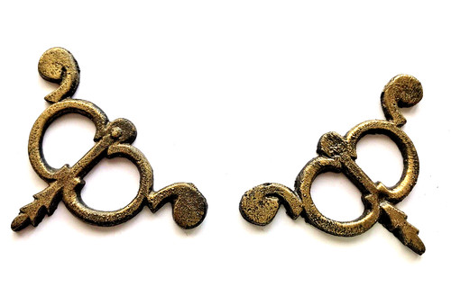 Lot pédiment horloge - , pendule