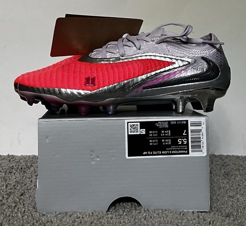 Taglia scarpe da calcio - 5.5m,