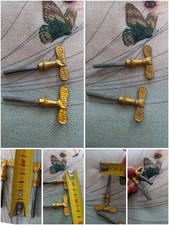 Vintage Antiche 2 Piccole Maniglie Pomelli Mano Pugno