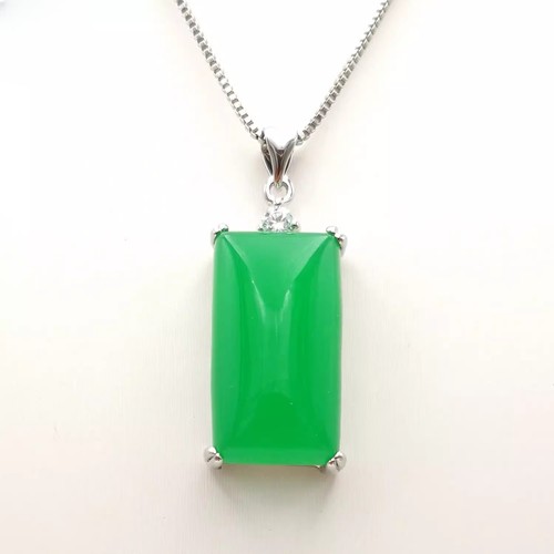 Collana con ciondolo placca