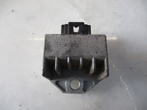 Regolatore tensione regolatori - regolatore,