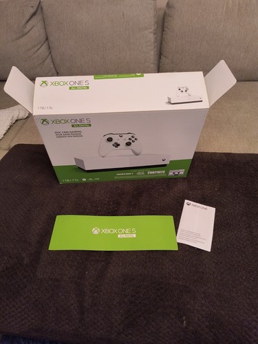 Xbox one tutta digitale 1tb - xbox,