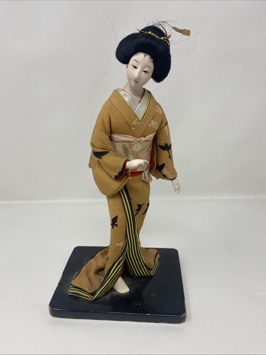 Bambola vintage geisha