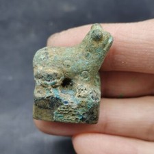 Un antico sigillo in bronzo
