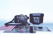 Leica R4s Mod. 2, tracolla, custodia, istruzioni, motore e impugnatura