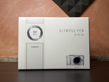 Olympus Pen E-PL10 + Obiettivo Pancake M.Zuiko Digital 14-42mm EZ ED MSC