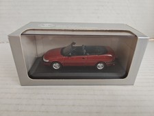 1:43 1995 Saab 900 Cabriolet - Auto pressofusa rossa