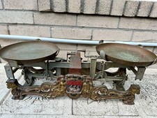 Antica bilancia; francese