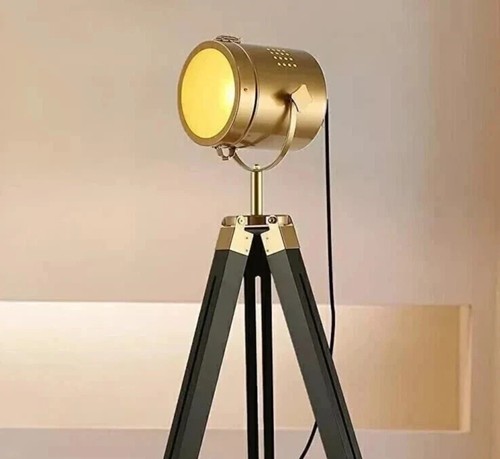 Lampada terra treppiede - lampada,