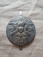 Insigne, Attribut, Rondache