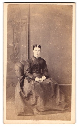 Fotografia giovane donna - , in