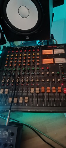 Professional mixer tascam - professional,