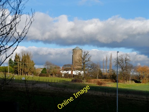 Photo 6x4 redwell - redwell, farm