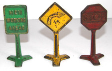 GRUPPO DI 3 INSEGNE ARCADE IN