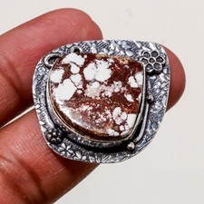 Anello con pietre preziose