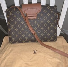 Louis Vuitton Courcelles