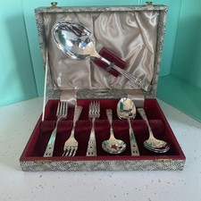 Community Hampton Court