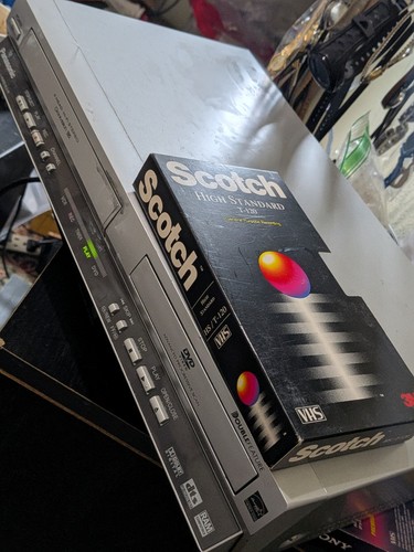 Panasonic vhs dvd combo - vhs,