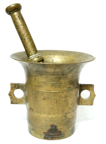Vecchio pesante mortaio ferro - vecchio,