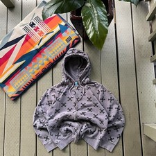 Felpa nera con cappuccio