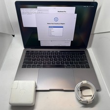 Apple 13" 2018 MacBook Pro Touchbar | 8GB RAM | 256GB SSD - 025116