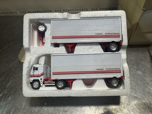 Raro tonkin freightliner - raro,
